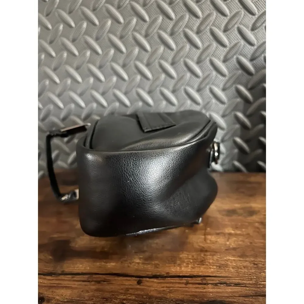 RARE Fujifilm Finepix S-Series Premium Faux Leather Camera Case Black Asymmetric